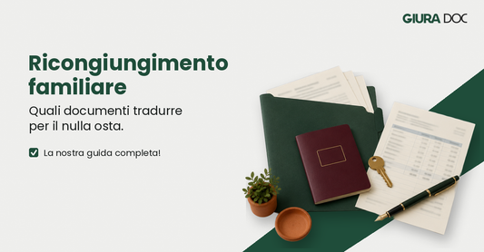 Cartella verde con documenti di famiglia, passaporto e chiave di casa, per il ricongiungimento familiare in Italia